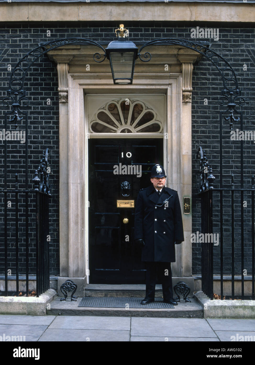 Britains most famous front door 10 downing st Stock Photo