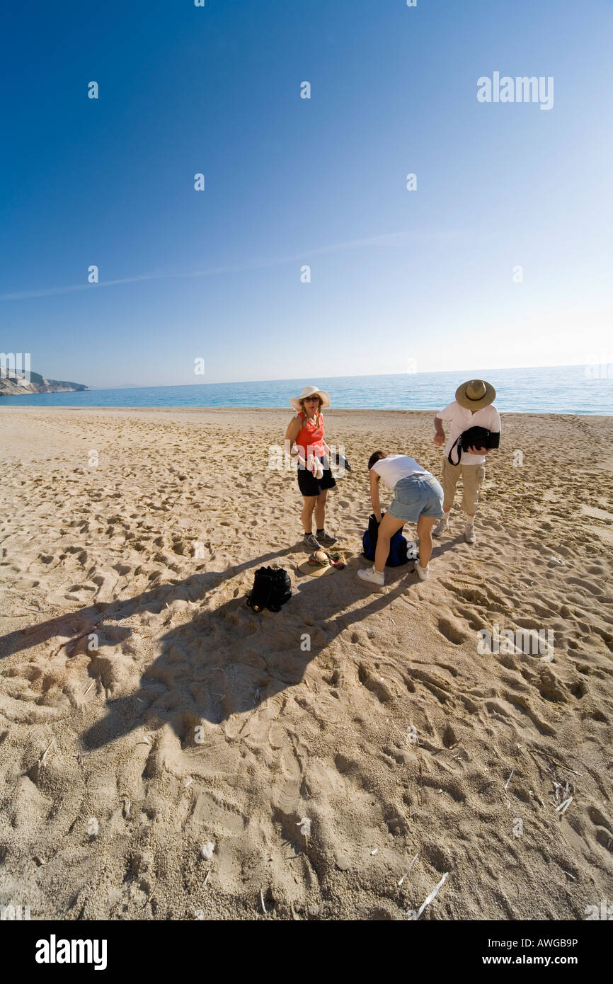 people on the beach Stock Photo - Alamy