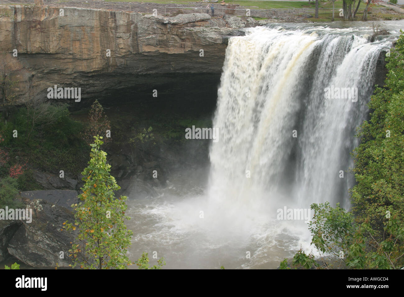 Alabama Etowah County,Gadsden,Noccalula Falls and Park,waterfalls,Coosa