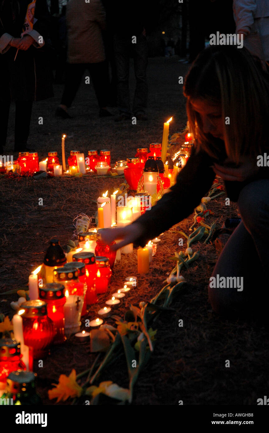Poland Death Ritual Warsaw, Poland. mourning after John Paul II death. Saxon garden after ...