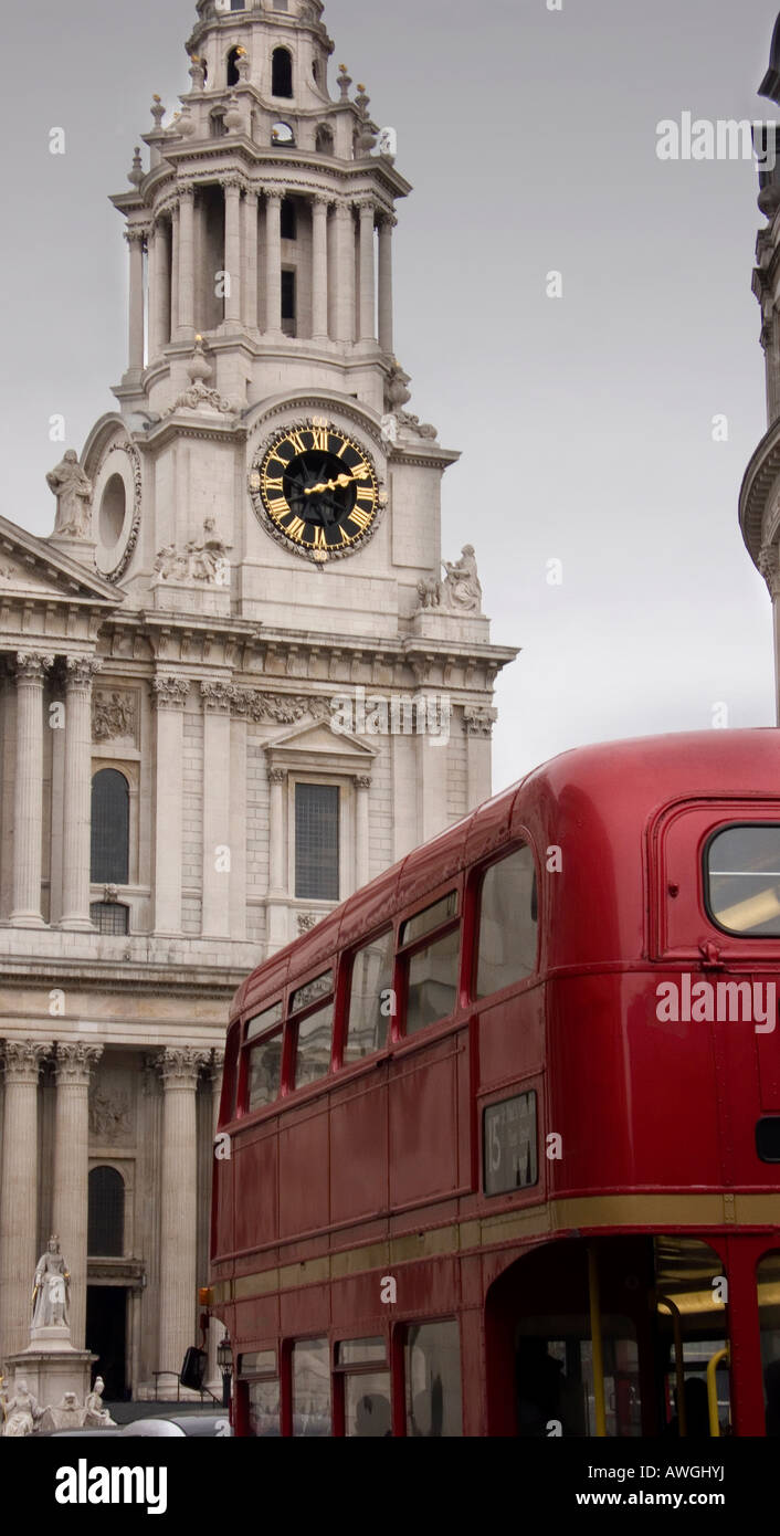 London Routemaster classic bus passing West front of St Paul s Cathedral Stock Photo