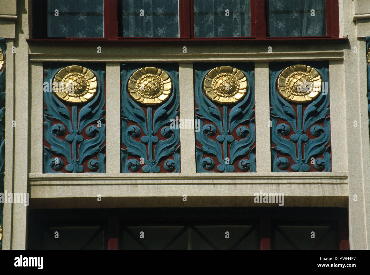 Germany, Bavaria, Munich, Ainmillerstraße 22, intricate Art Nouveau (Jugendstil) vegetal stucco pattern on façade, close-up Stock Photo