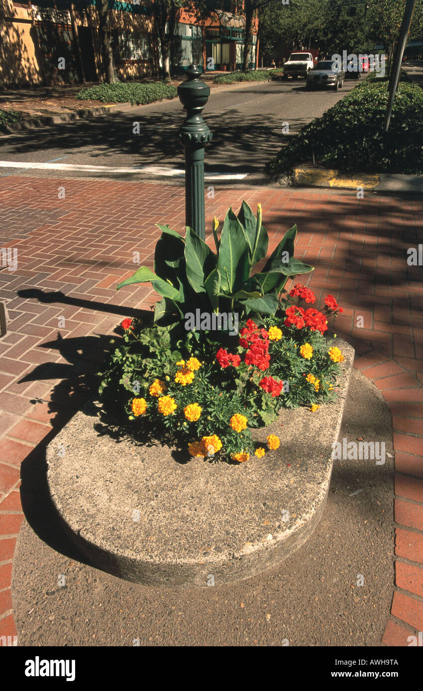 Mill ends park in portland hires stock photography and images Alamy