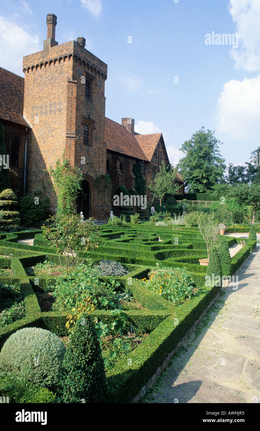 Hatfield house old palace hires stock photography and images Alamy