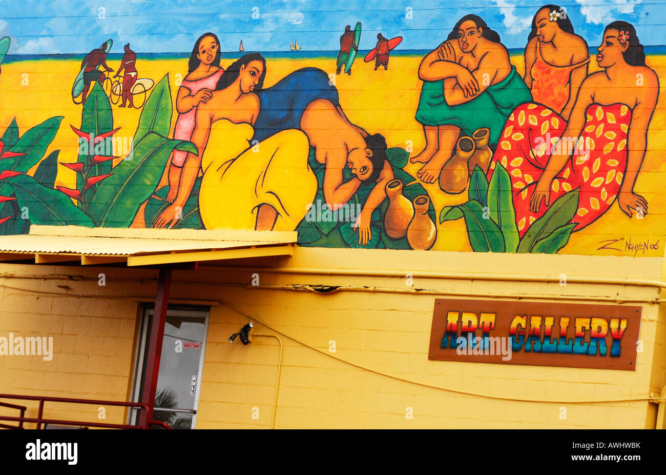 COLORFUL PAINTED MURAL ON OUTSIDE OF OAHU ART GALLERY, HAWAII Stock