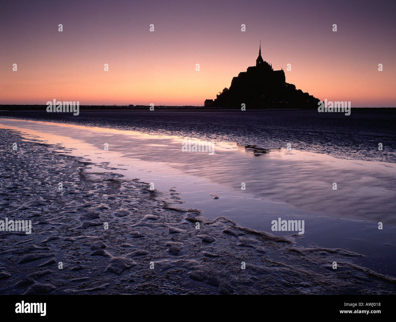 Spire mont st michel abbey hi-res stock photography and images - Alamy
