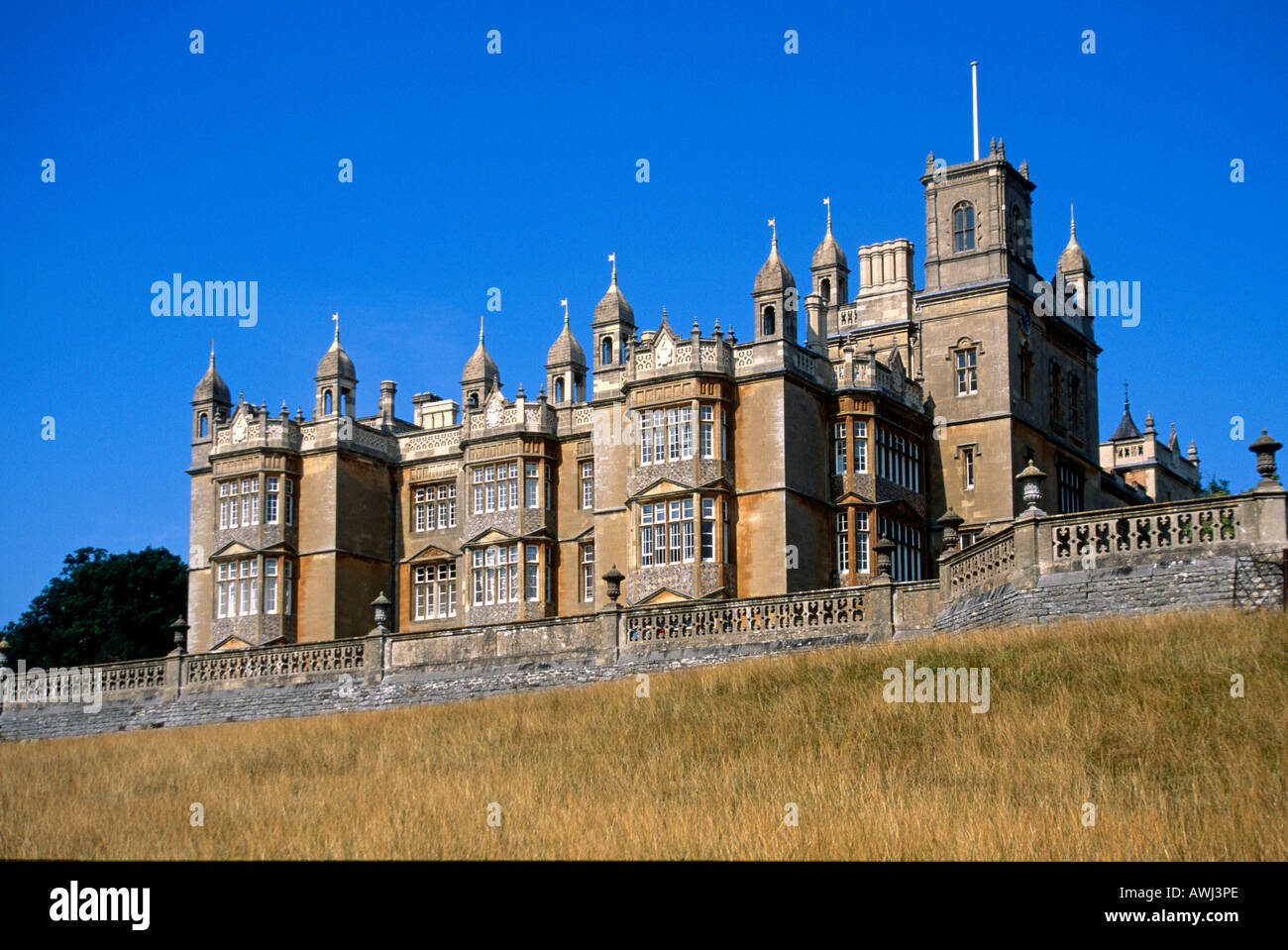 Englefield House National historic landmark building against blue sky ...