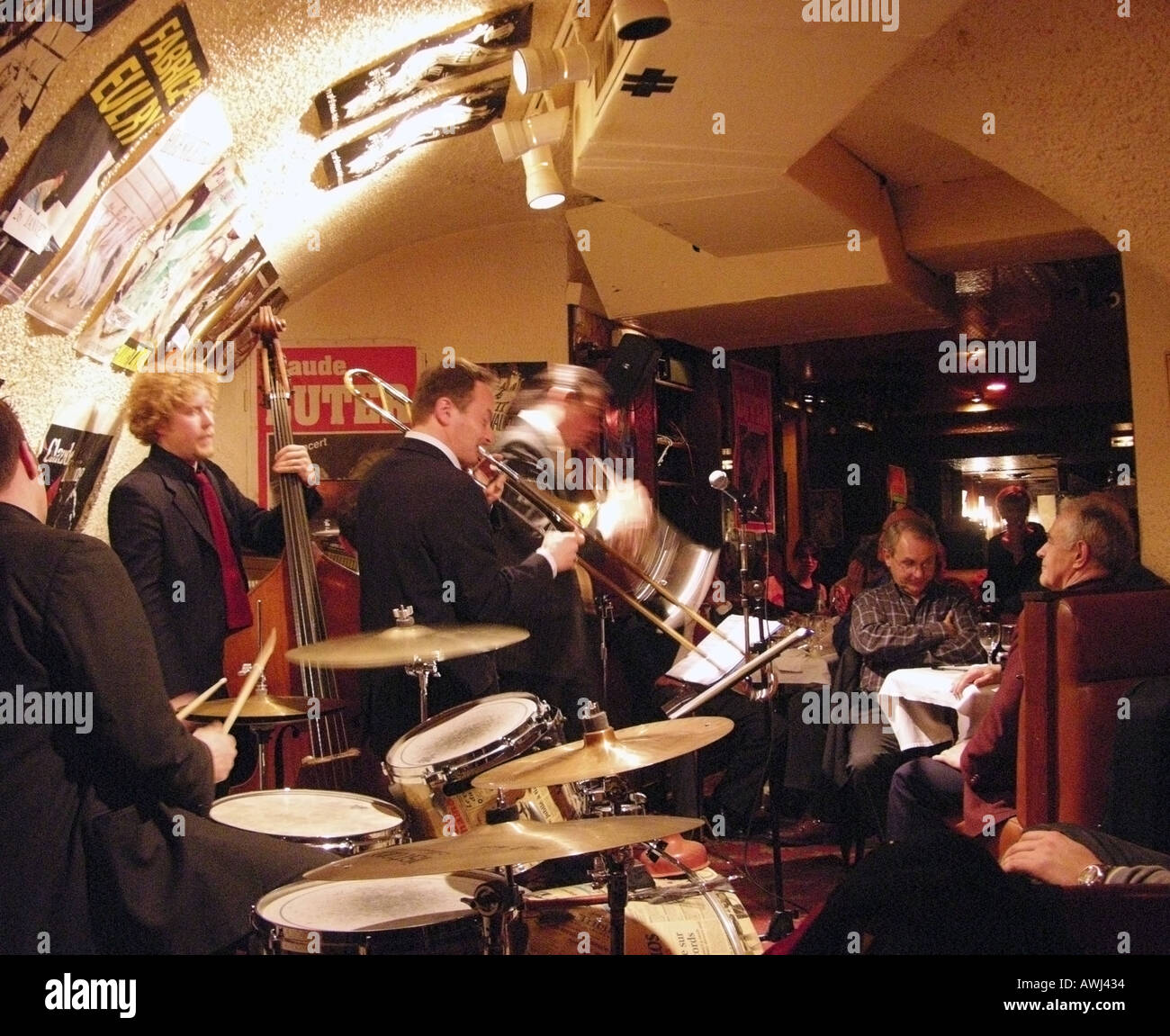 Jazz musicians playing in le Petit Journal jazz club Paris Stock Photo