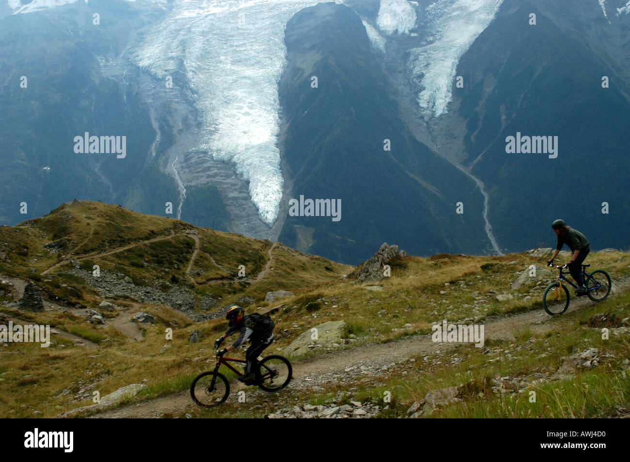 Ski resort mountain biking europe hires stock photography and images