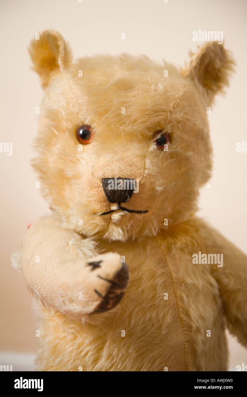 Antique Teddy Bear Hi-res Stock Photography And Images - Alamy