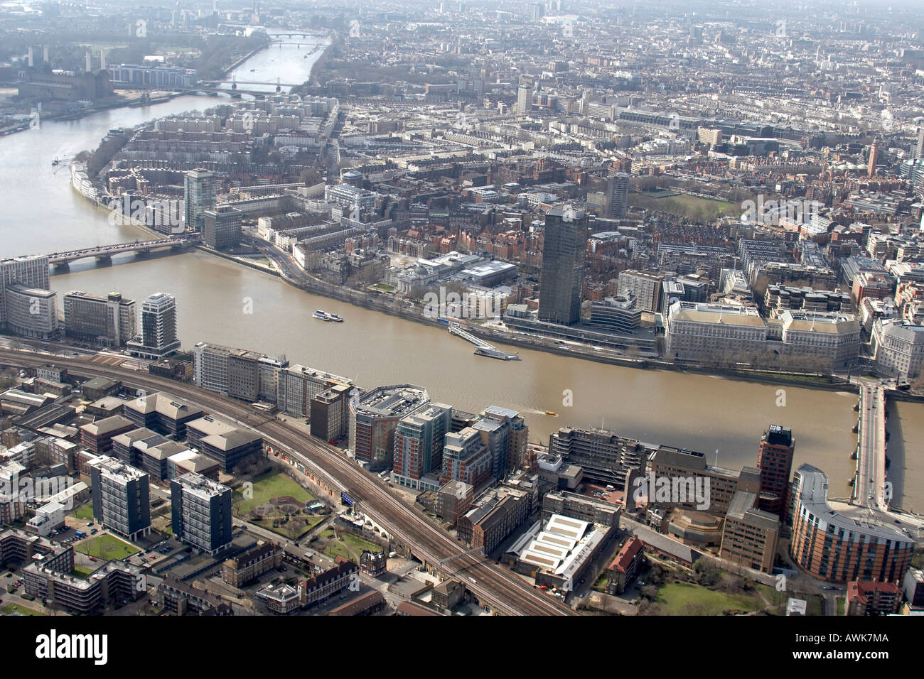 Vauxhall bridge road london sw1 hires stock photography and images Alamy