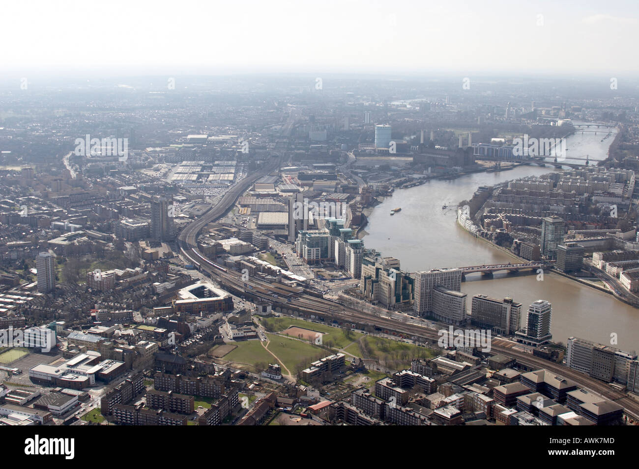 Vauxhall bridge road london sw1 hires stock photography and images Alamy