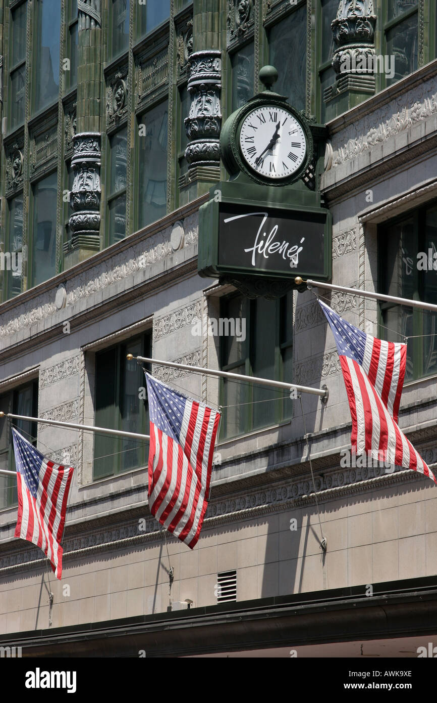 Filene Basement of a department store hi-res stock photography and images - Alamy