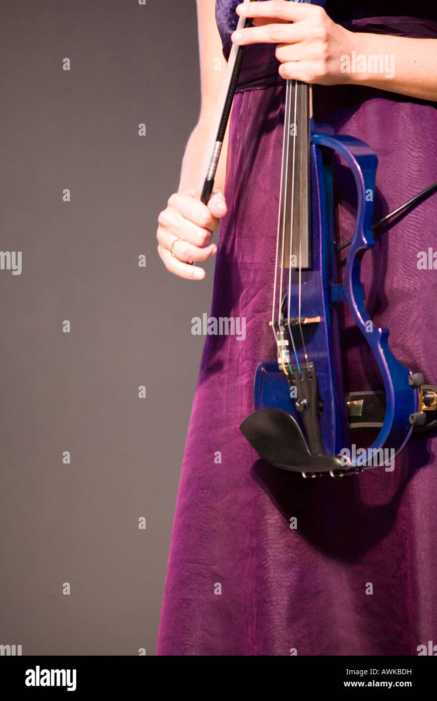 Electronic violins hires stock photography and images Alamy