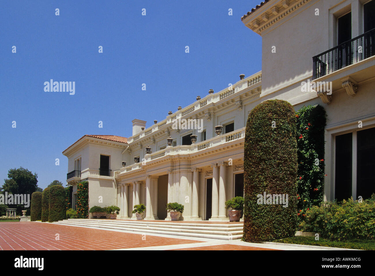 The huntington gallery exterior pasadena hires stock photography and