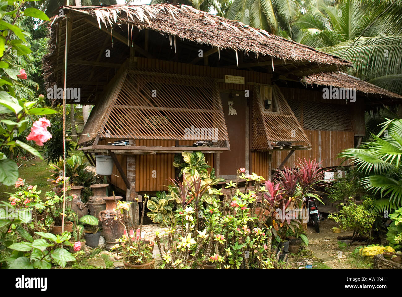 philippines siquijor island larena town old wooden house Stock Photo