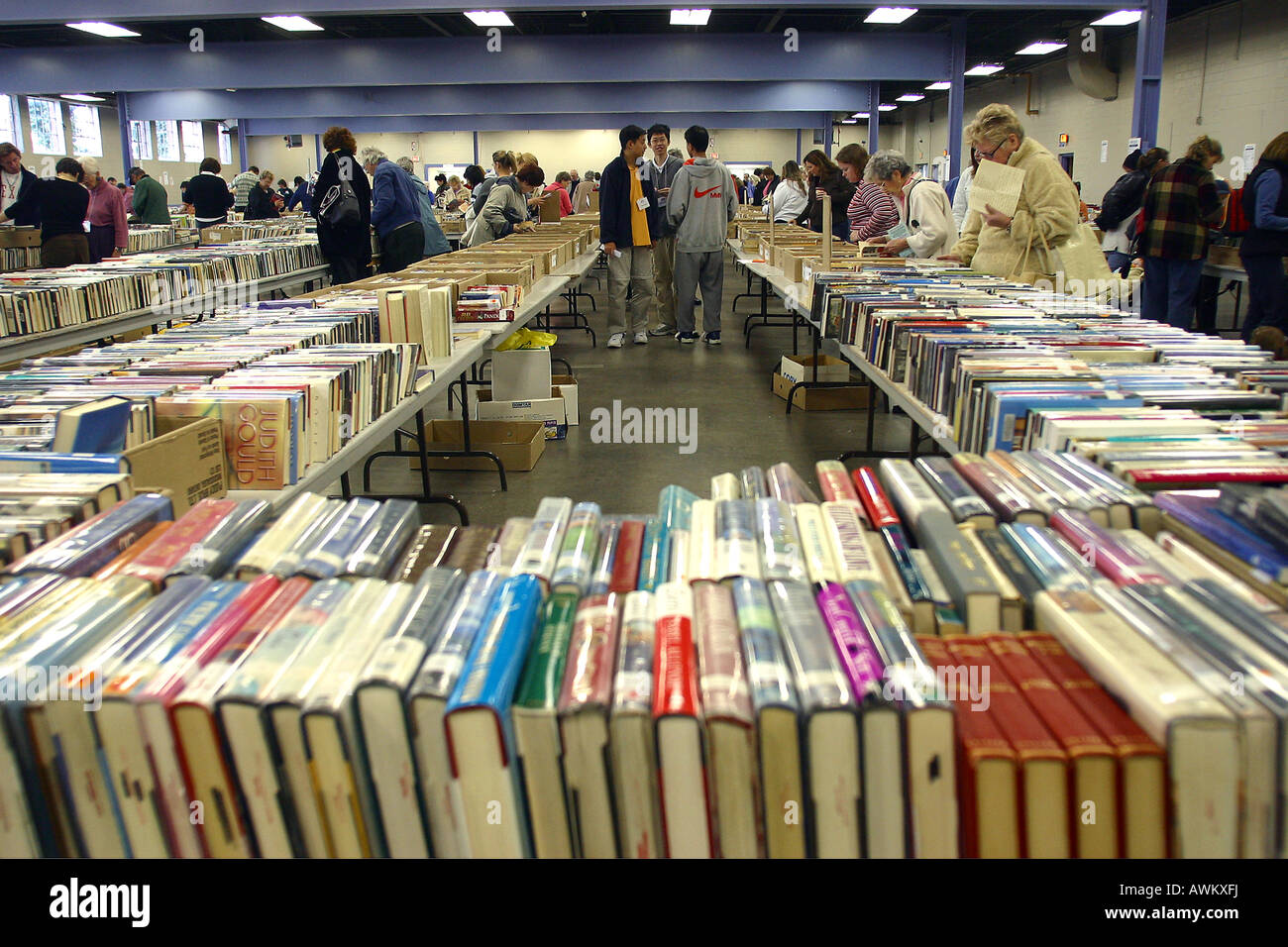 Books on display at a used book sale Stock Photo Alamy