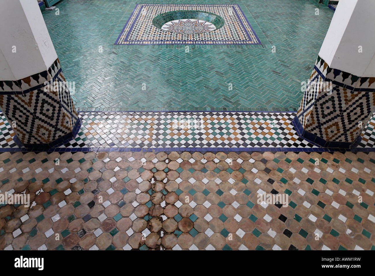Decorative floor tiles (Zellij), Dar Mnebhi Palace, Musée Privé de  Marrakech, Morocco, Africa Stock Photo - Alamy