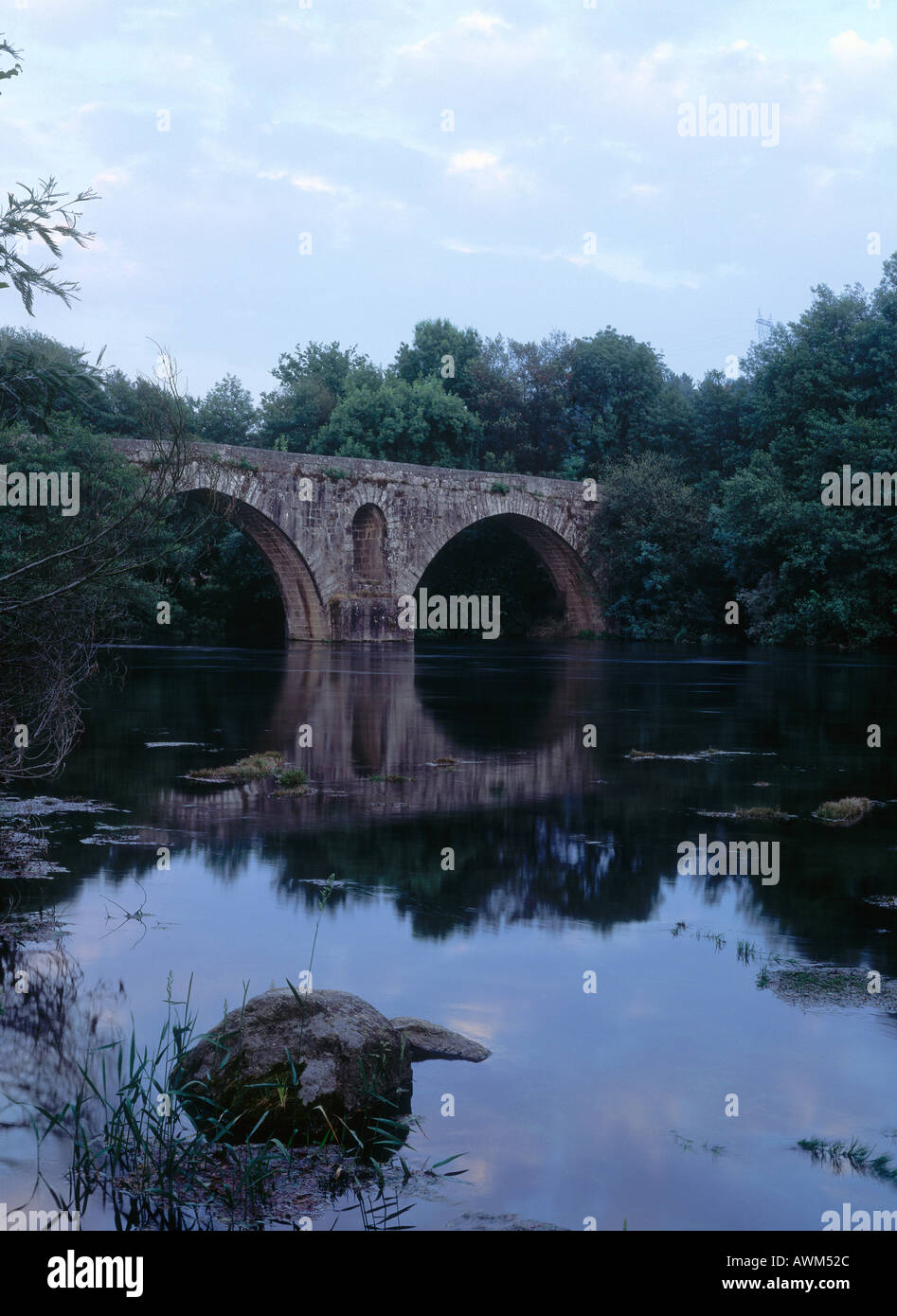 Bridges across a river hi-res stock photography and images - Alamy