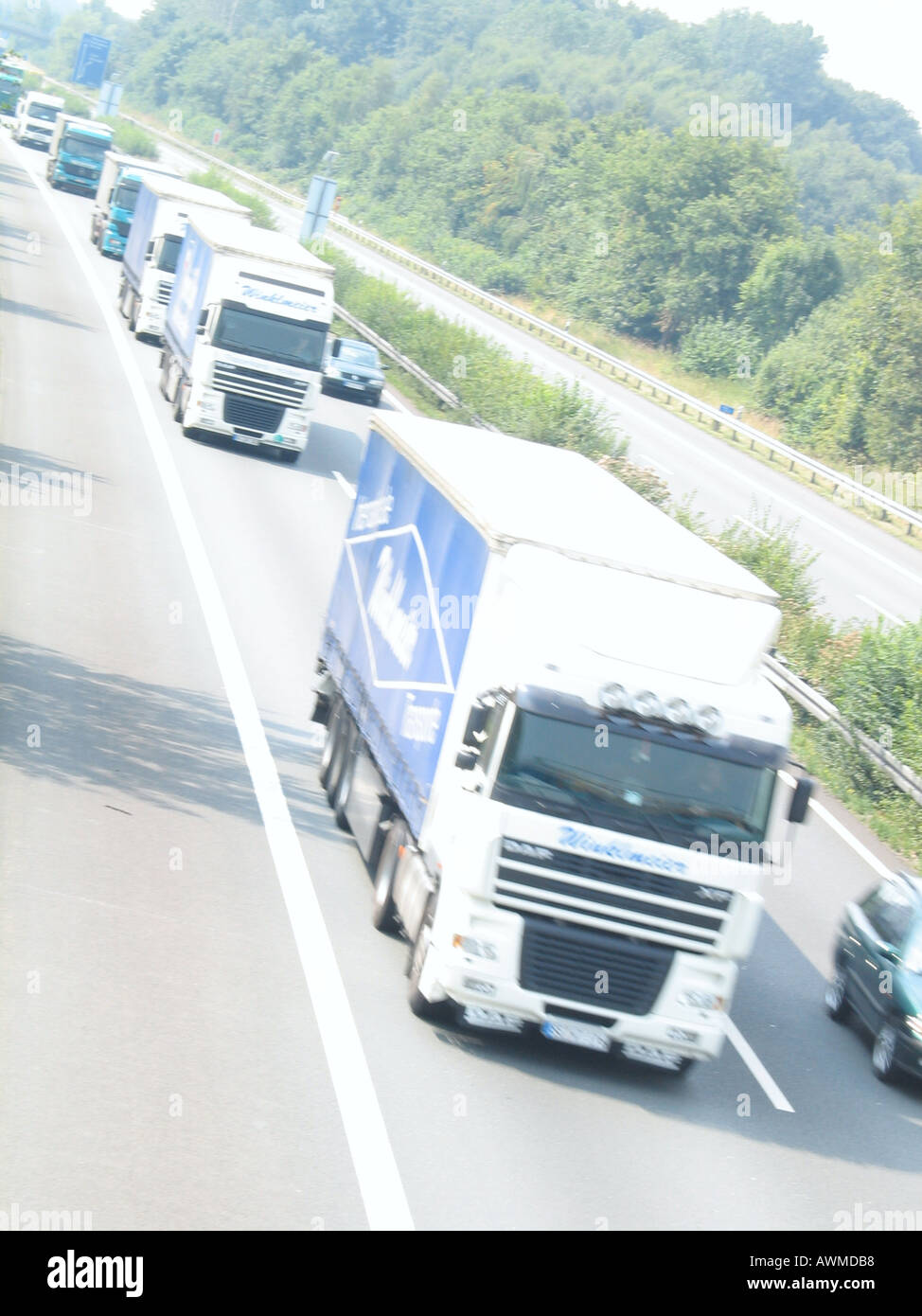 Cars trucks hi-res stock photography and images - Alamy