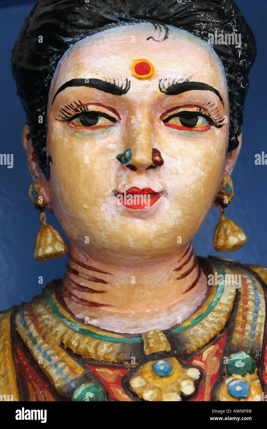 Sri Mariamman Temple Chinatown Singapore Stock Photo - Alamy