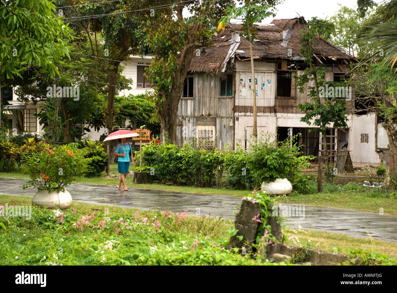philippines island siquijor town old wooden house Stock Photo