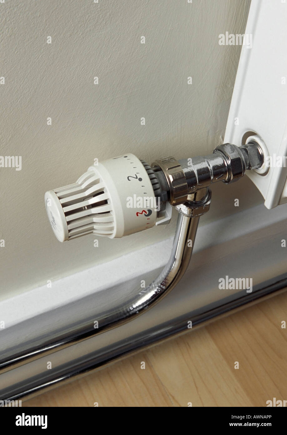 Thermostatic radiator valve Stock Photo Alamy