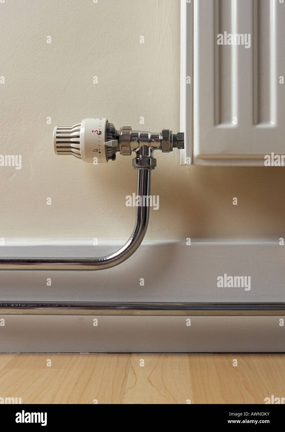 Thermostatic radiator valve Stock Photo Alamy