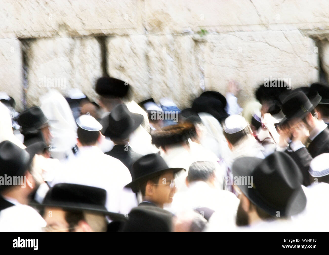 Israel, Jerusalem, crowd at the Wailing Wall Stock Photo Alamy