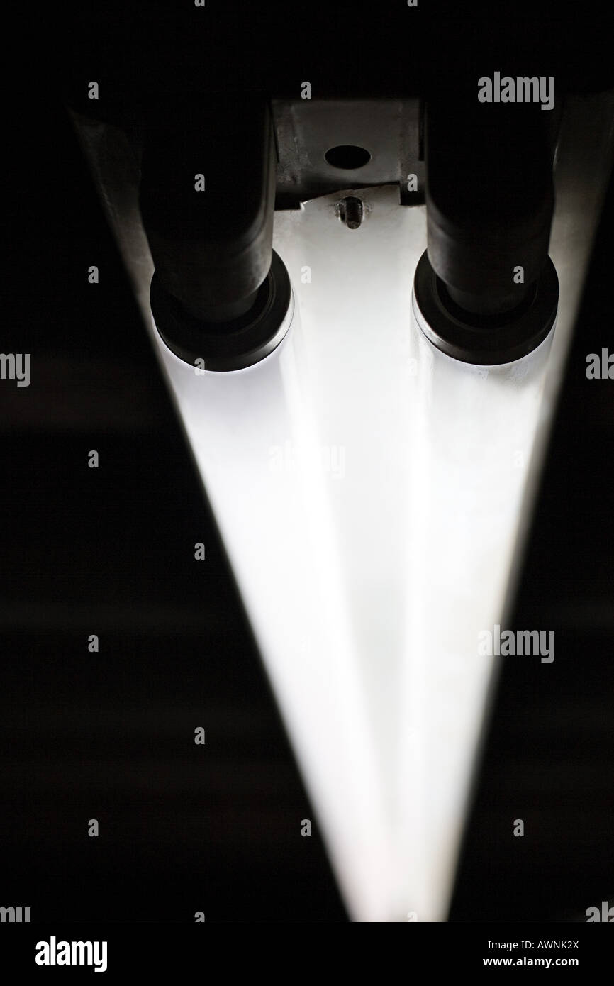 Fluorescent light hires stock photography and images Alamy