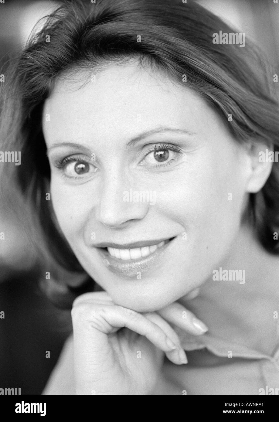 Portrait gorgeous woman in Black and White Stock Photos & Images - Alamy