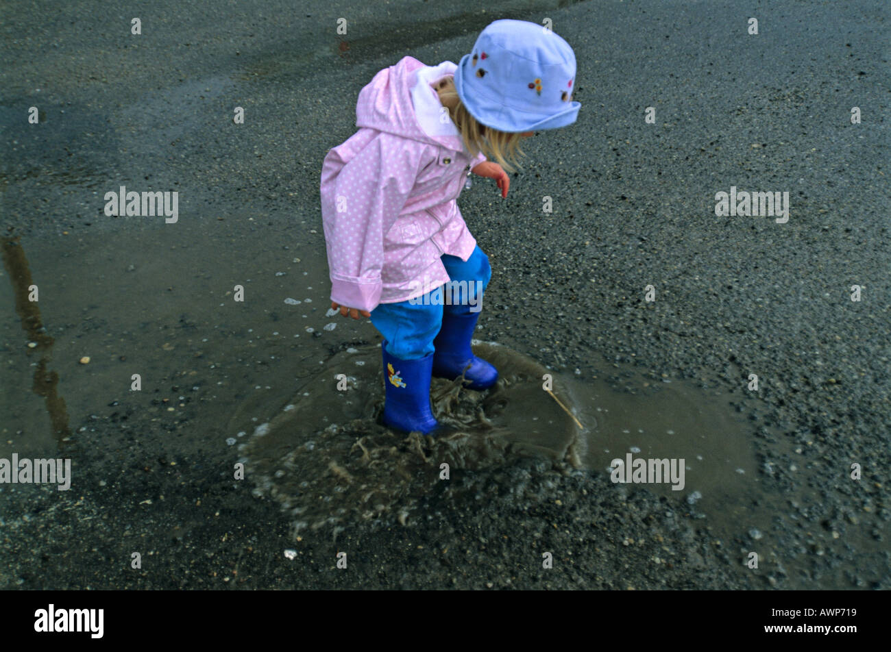 singing in the rain canzone