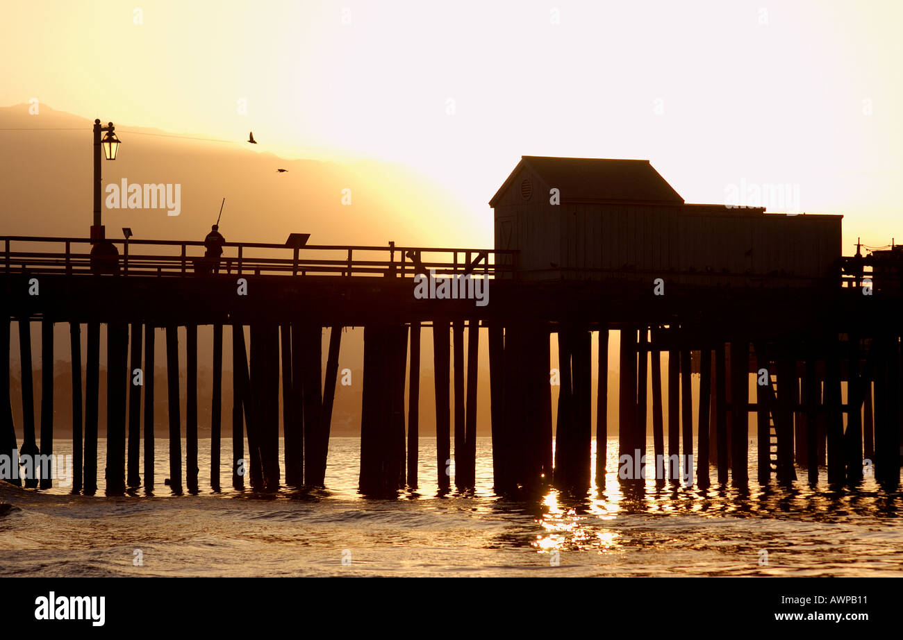 Stearns wharf silhouette hi-res stock photography and images - Alamy