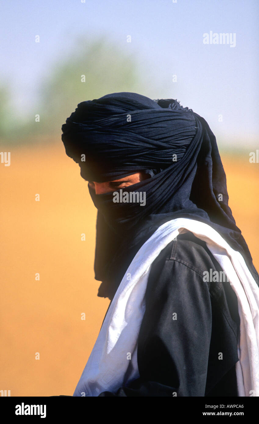 Portrait of nomad bedouin in Tunisia Stock Photo - Alamy