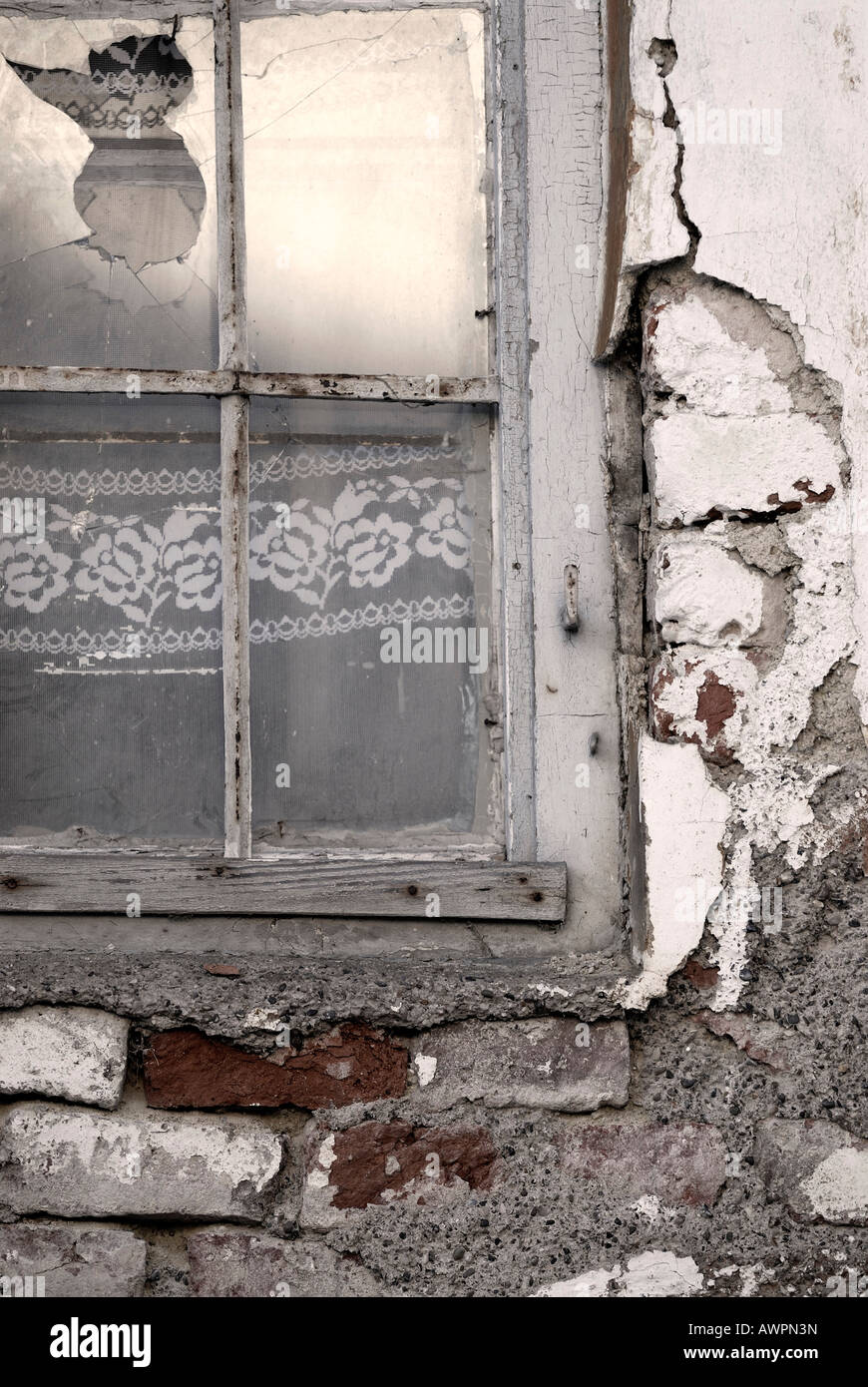 Facade paint hires stock photography and images Alamy