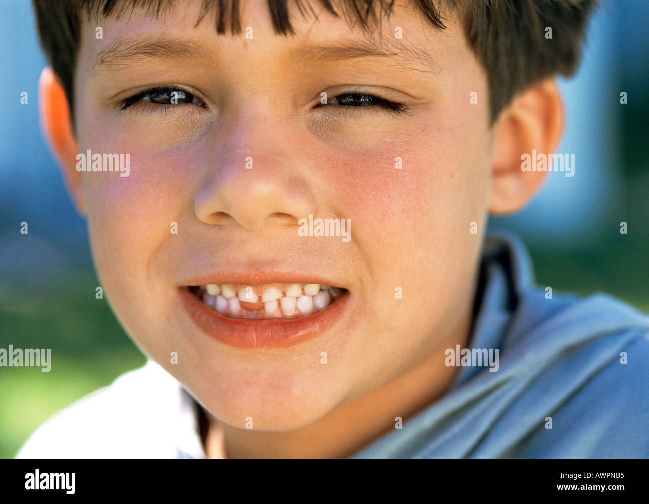 Child face eyes close outdoor hi-res stock photography and images - Alamy