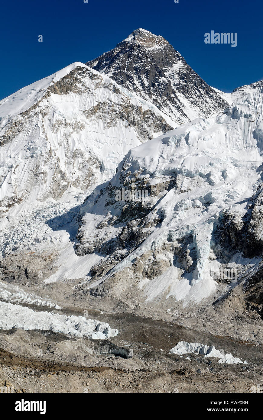 Famous view from Kala Patthar, Patar (5545) towards Mount Everest (8850) and Khumbu Glacier, Sagarmatha National Park, Khumbu H Stock Photo