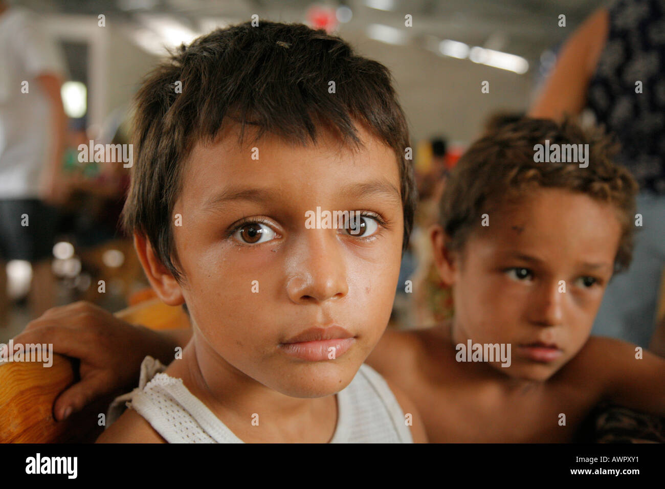 HONDURAS Children at a free feeding program The slum barrio of Chamelecon San Pedro Sula PHOTOGRAPHY by SEAN SPRAGUE 2006 Stock Photo