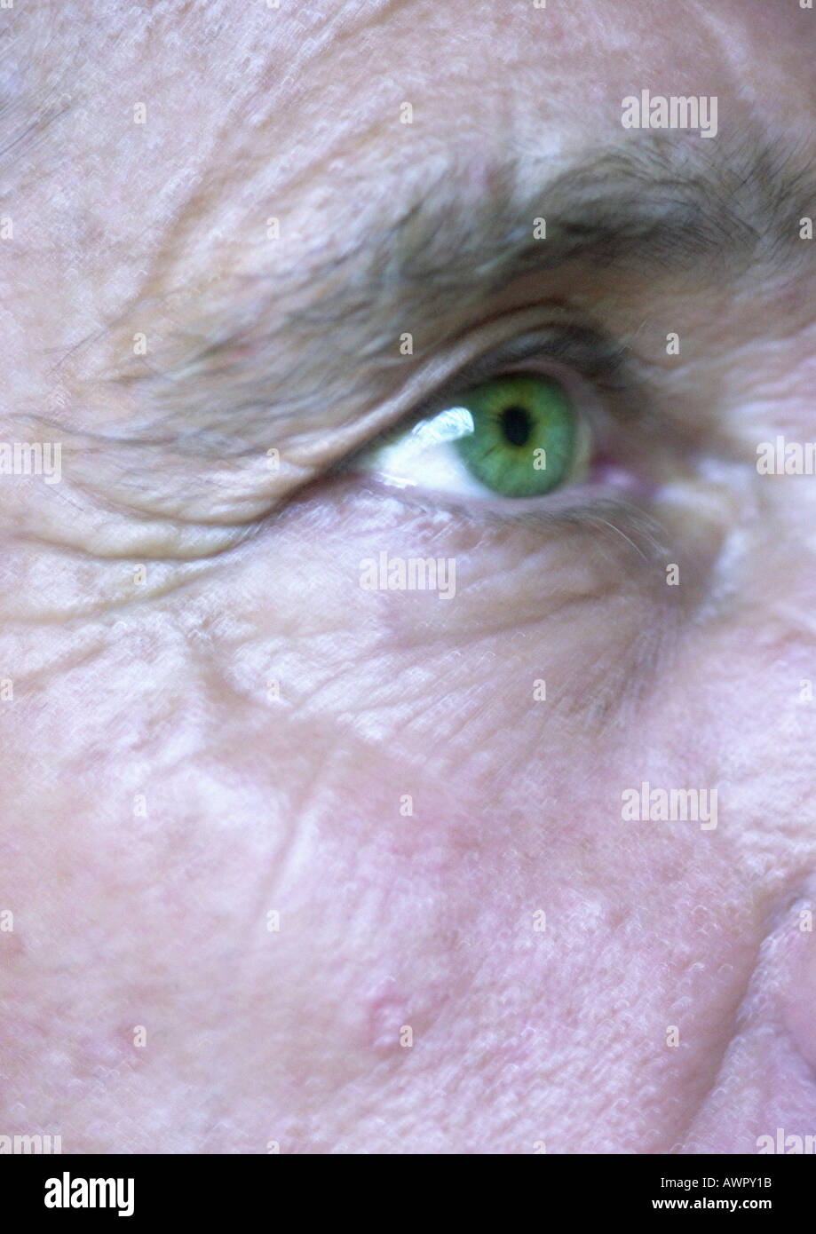 Senior man wrinkled eyes close hi-res stock photography and images - Alamy