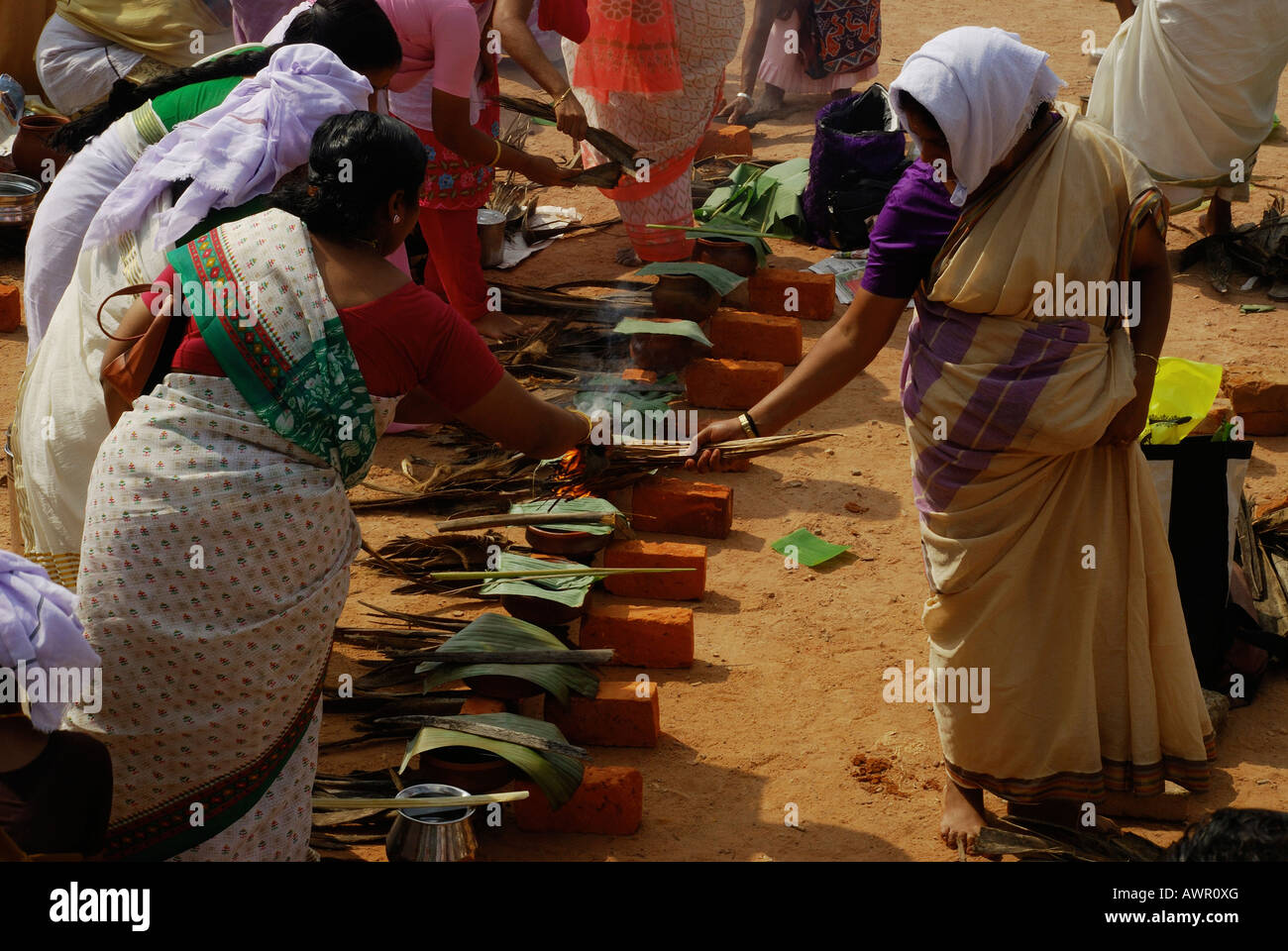 Attukal PONGALA Trivandrum kerala one of the largest women's festival