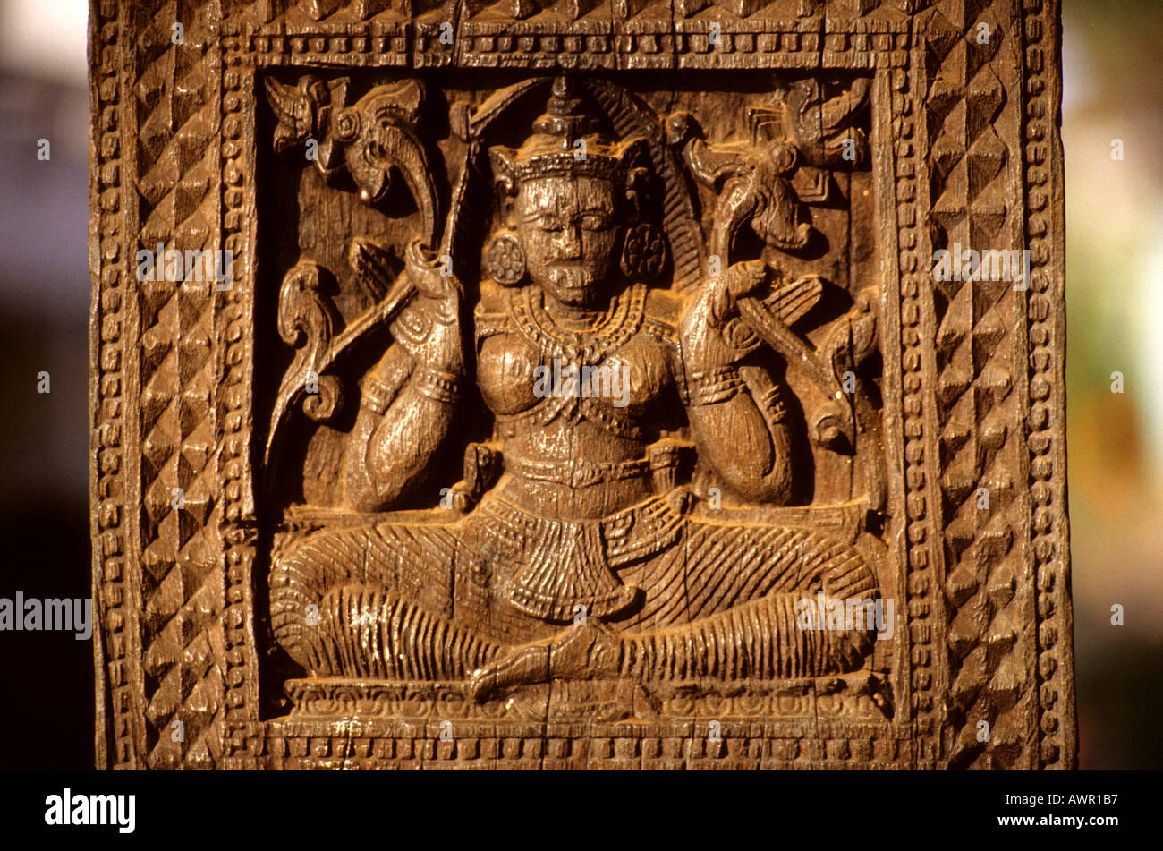 Wood Carving On Supporting Temple Posts Embekke Devale Stock Photo Alamy