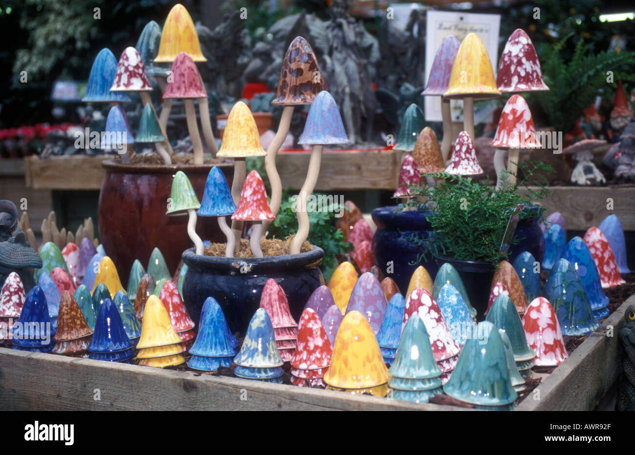 Garden figures hi-res stock photography and images - Alamy