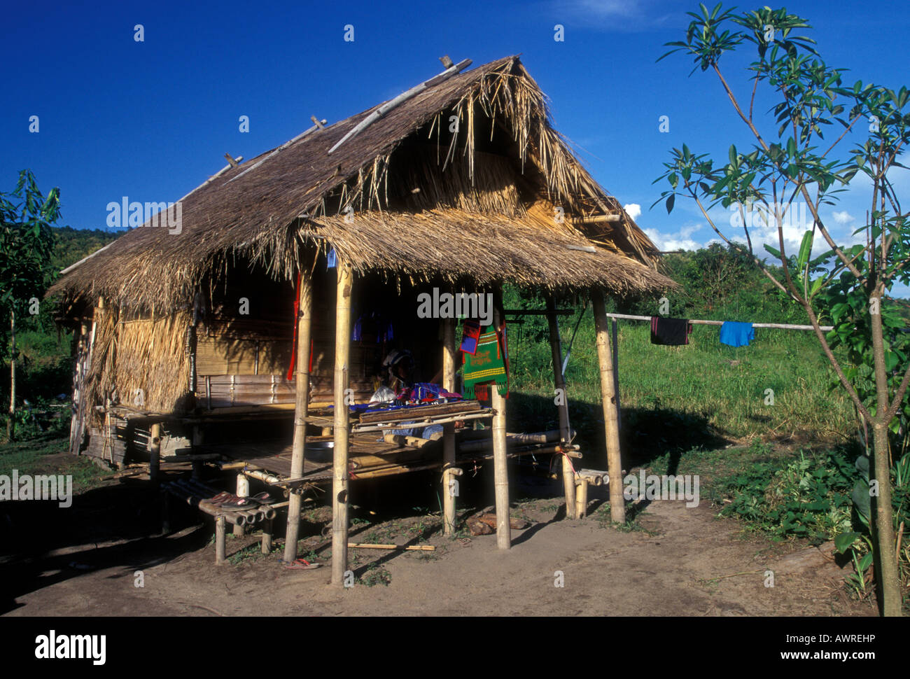 Karen hill tribe house thailand hi-res stock photography and images - Alamy