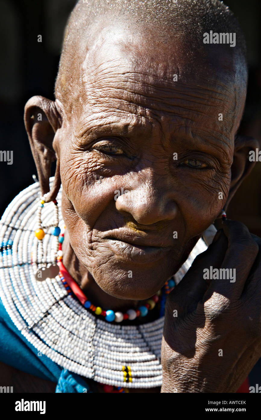 Elderly black woman hi-res stock photography and images - Alamy