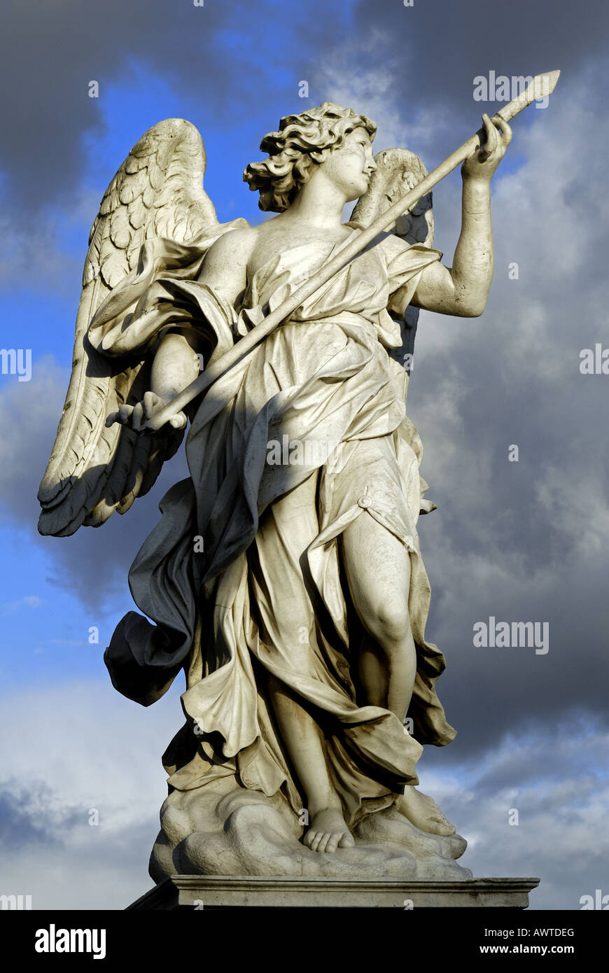 Angel statue on the bridge St. Angel in Rome Stock Photo - Alamy