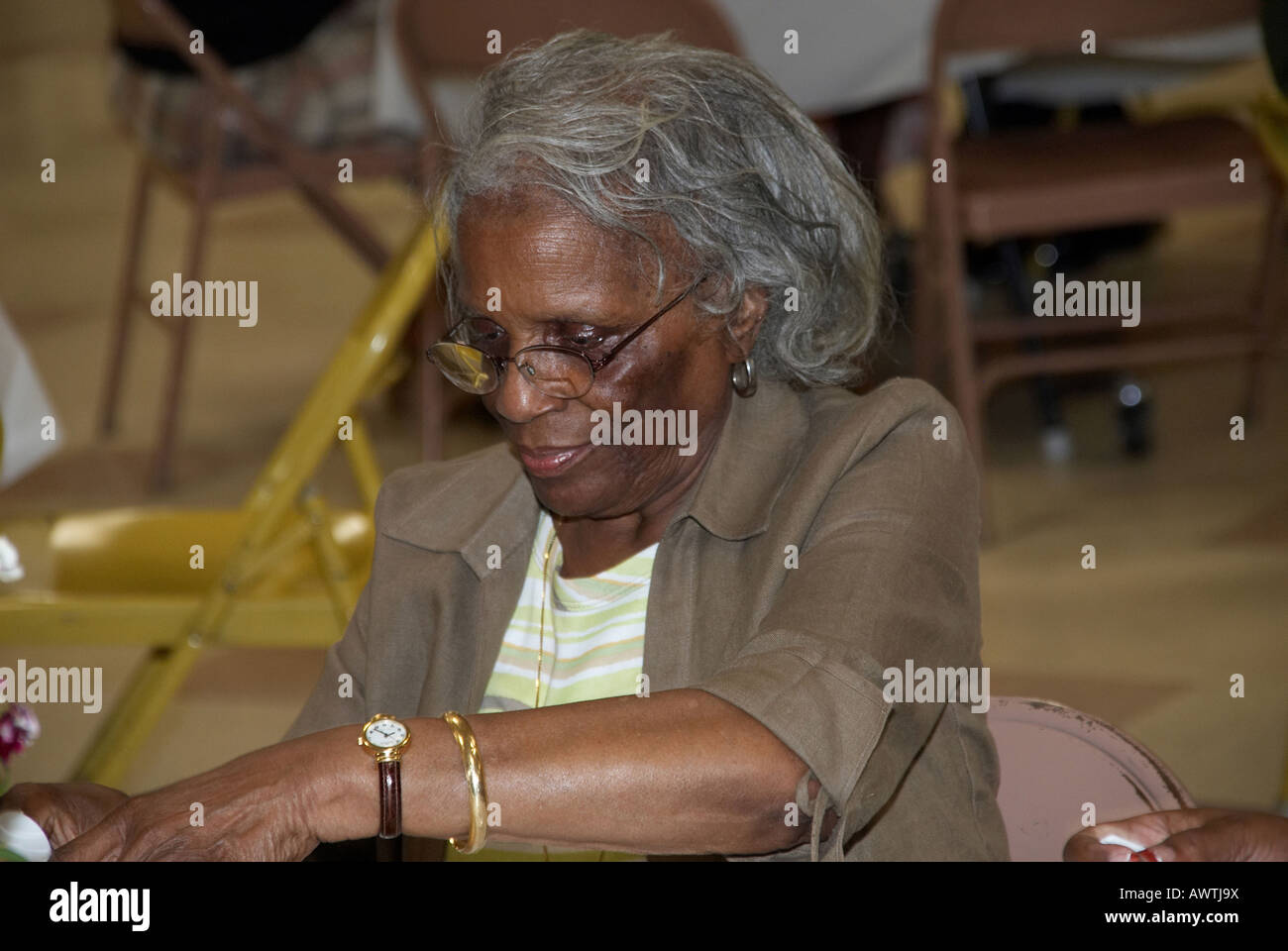 African american senior citizen hi-res stock photography and images - Alamy