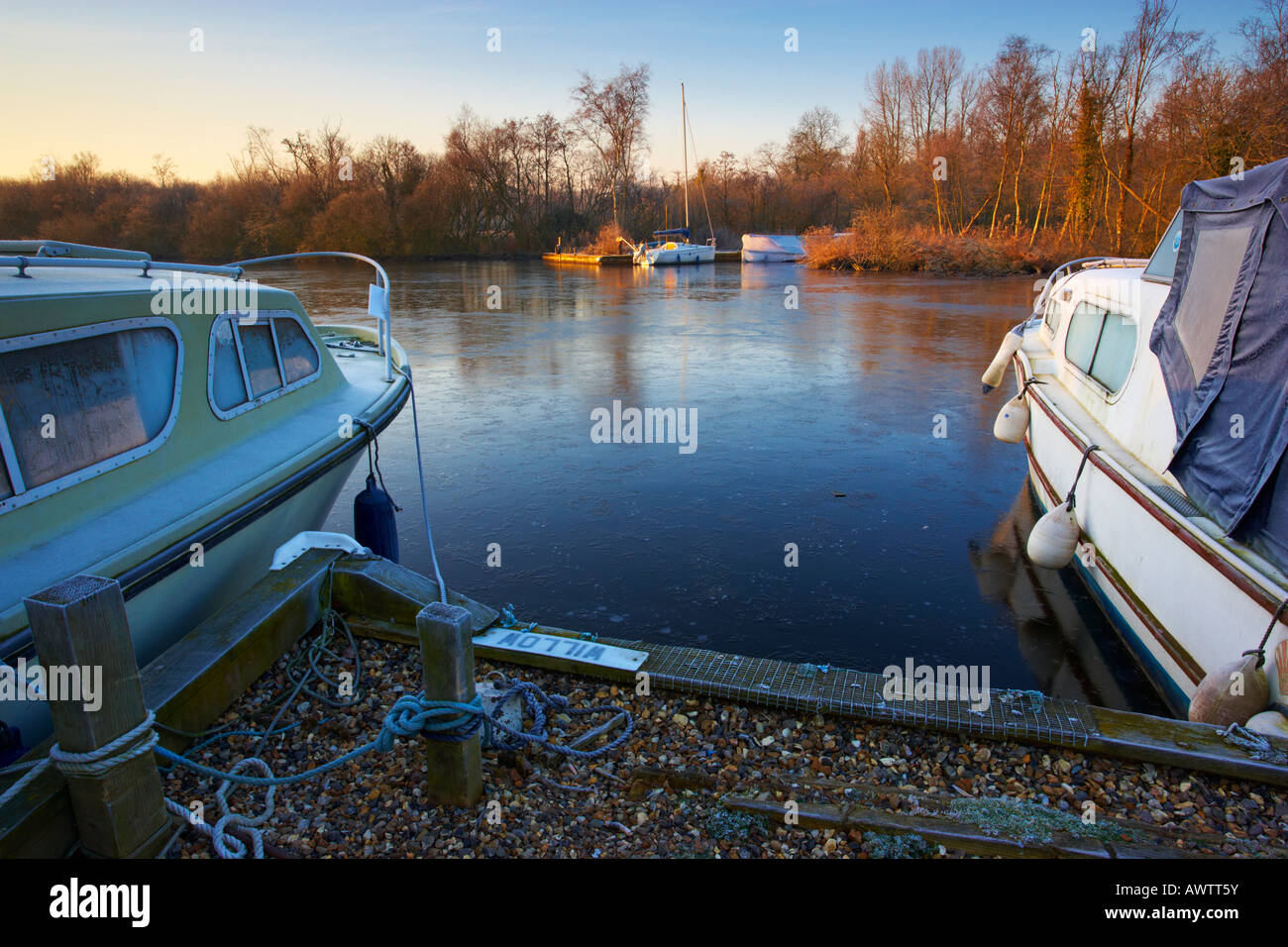 A frosty morning at Womack staithe near Ludham on the Norfolk Broads Stock Photo