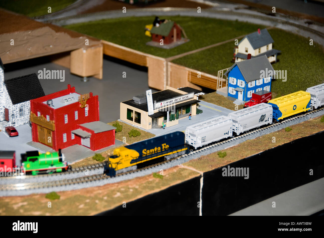 miniature electric train set