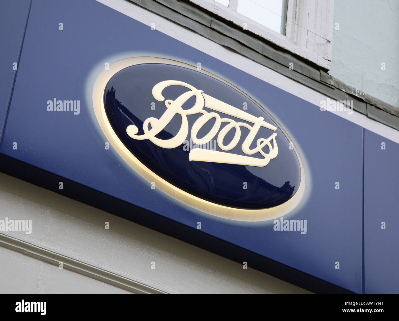 Boots logo chemist hi-res stock photography and images - Alamy