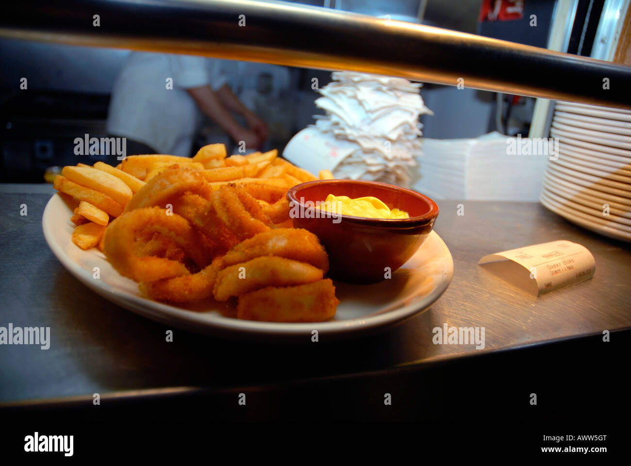 pub food London UK Stock Photo - Alamy